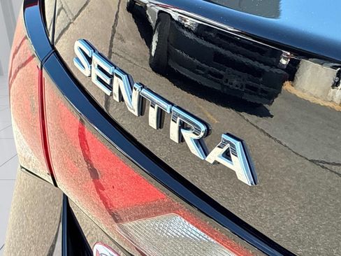 Used 2024 Nissan Sentra SV FWD image 17