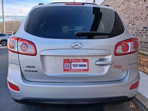 Used 2011 Hyundai Santa Fe GLS image 4