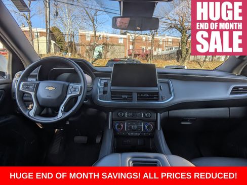 Used 2024 Chevrolet Suburban LT image 19