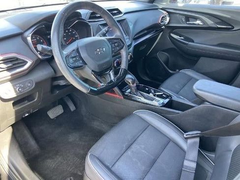 Used 2022 Chevrolet TrailBlazer RS FWD image 6