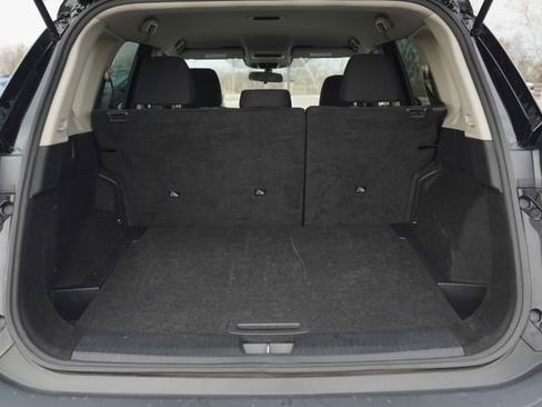 Used 2023 Nissan Rogue S image 50