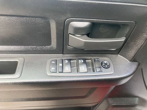 Used 2022 RAM 1500 Express w/ Wheel & Sound Group AWD/4WD image 18