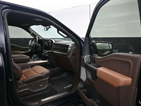 Used 2025 Ford F150 King Ranch w/ FX4 Off-Road Package AWD/4WD image 42