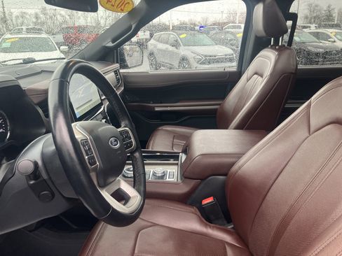 Used 2022 Ford Expedition Max Limited image 23
