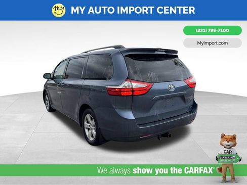 Used 2015 Toyota Sienna LE FWD image 5
