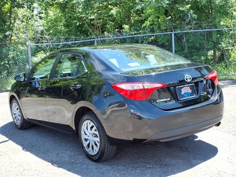 Used 2018 Toyota Corolla LE FWD image 4