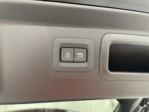 Certified 2025 MAZDA CX-50 2.5 Hybrid w/ Weather Package image 16