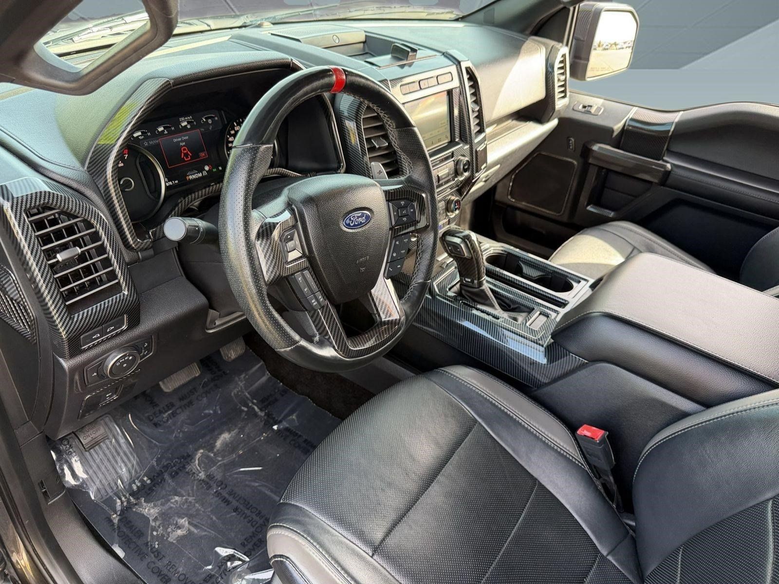 Used 2018 Ford F150 Raptor w/ Equipment Group 802A Luxury AWD/4WD image 4
