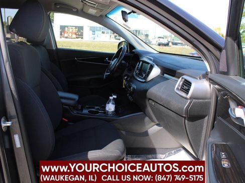 Used 2020 Kia Sorento LX w/ LX I4 Convenience Package image 15