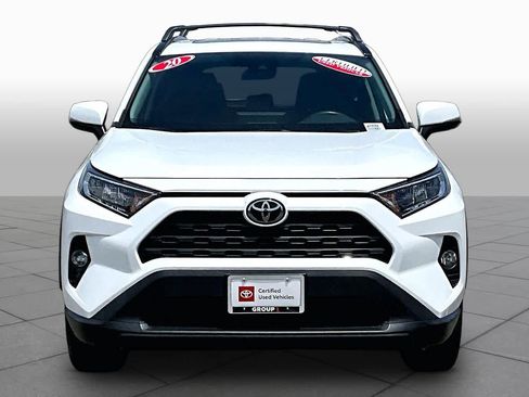 Certified 2020 Toyota RAV4 XLE w/ Convenience Package FWD image 3