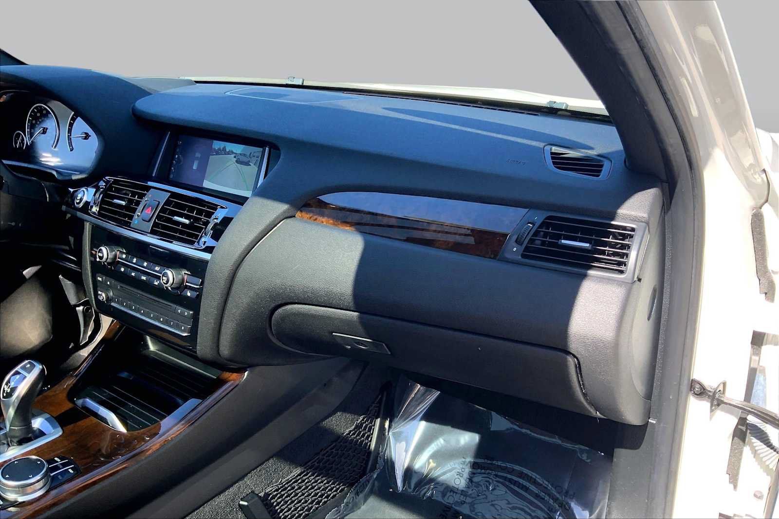Used 2017 BMW X3 xDrive28i AWD/4WD image 19