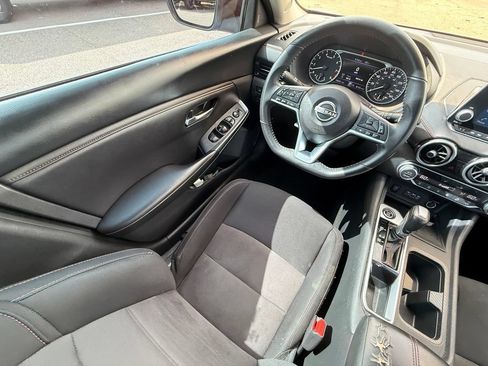 Used 2024 Nissan Sentra SR FWD image 34