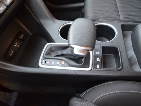 Used 2020 Kia Sportage LX image 33