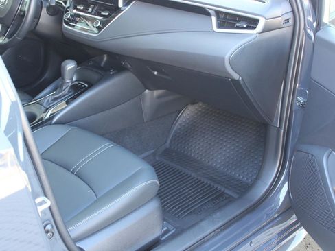 Used 2023 Toyota Corolla XLE image 36