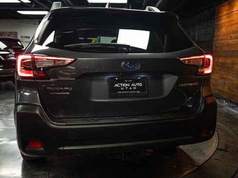 Used 2023 Subaru Outback Premium w/ Popular Package #1 AWD/4WD image 6