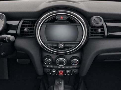 Used 2019 MINI Cooper 2-Door Hardtop w/ Storage Package FWD image 11