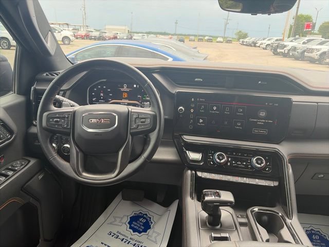 Used 2023 GMC Sierra 1500 AT4 w/ Technology Package AWD/4WD image 14