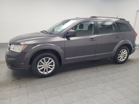 Used 2017 Dodge Journey SXT w/ Safe & Sound Group FWD image 2