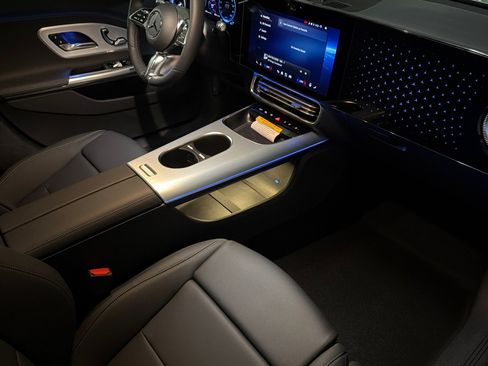 New 2027 Mercedes-Benz CLA 250+ image 14