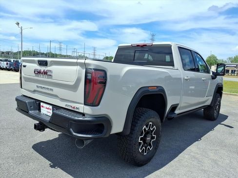 New 2026 GMC Sierra 2500 AT4X AWD/4WD image 7