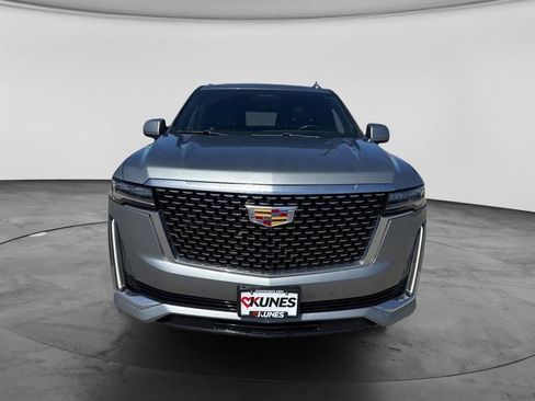 Used 2023 Cadillac Escalade Premium Luxury AWD/4WD image 5