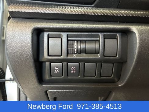 Used 2023 Subaru Crosstrek 2.0i Premium AWD/4WD image 12