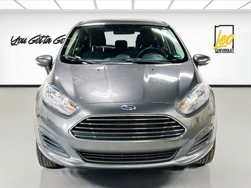 Used 2016 Ford Fiesta SE w/ Cold Weather Package image 2
