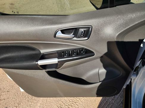 Used 2023 Ford Transit Connect XLT FWD image 18