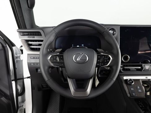 Used 2026 Lexus GX 550 image 33