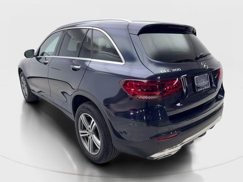 Used 2022 Mercedes-Benz GLC 300 4MATIC w/ Premium Package Lite image 9