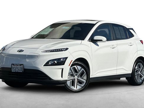 Certified 2023 Hyundai Kona SEL image 2