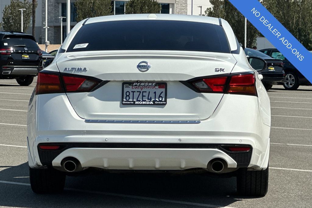 Used 2020 Nissan Altima 2.5 SR w/ Premium Package FWD image 5