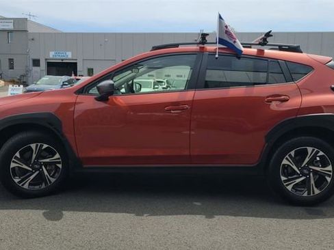 Certified 2025 Subaru Crosstrek 2.5i Premium AWD/4WD image 5