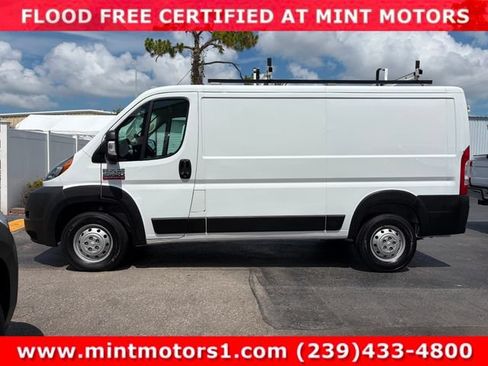 Used 2021 RAM ProMaster 2500 FWD image 2