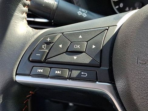 Certified 2024 Nissan Sentra SR FWD image 22