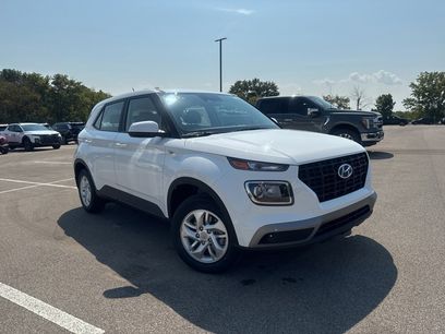 New 2025 Hyundai Venue SE