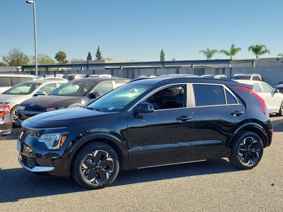 Used 2025 Kia Niro Wind w/ Wind Preserve Package