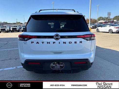 Certified 2025 Nissan Pathfinder SV w/ SV Premium Package image 14