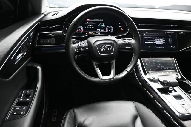Used 2022 Audi Q8 Premium AWD/4WD image 16
