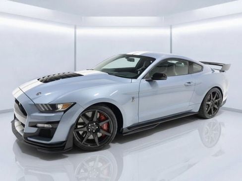 Used 2022 Ford Mustang Shelby GT500 w/ Carbon Fiber Track Pack RWD image 1