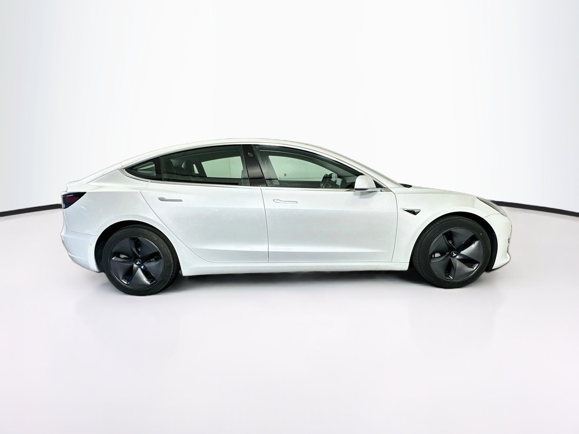 Used 2019 Tesla Model 3 Standard Range Plus RWD image 10