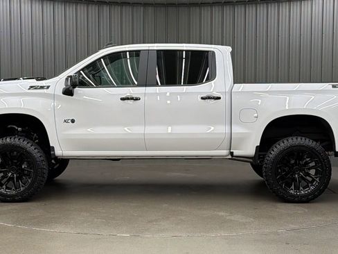 Used 2026 Chevrolet Silverado 1500 LT Trail Boss w/ LT Trail Boss Premium Package image 2