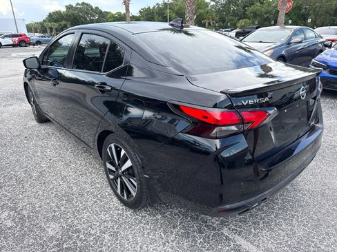 Used 2021 Nissan Versa SR w/ Electronics Package FWD image 4