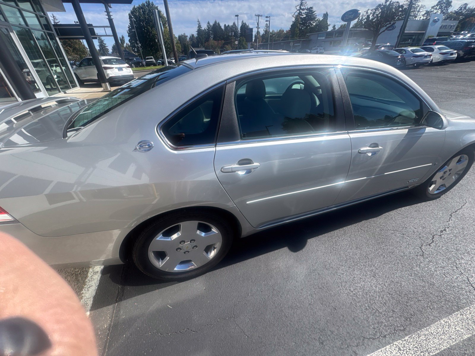 Used 2008 Chevrolet Impala SS w/ Convenience Package FWD image 11