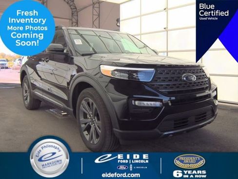 Used 2023 Ford Explorer XLT w/ Equipment Group 202A AWD/4WD image 1