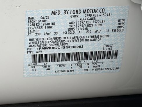 Used 2025 Ford Explorer ST w/ Sun And Sound Package AWD/4WD image 34