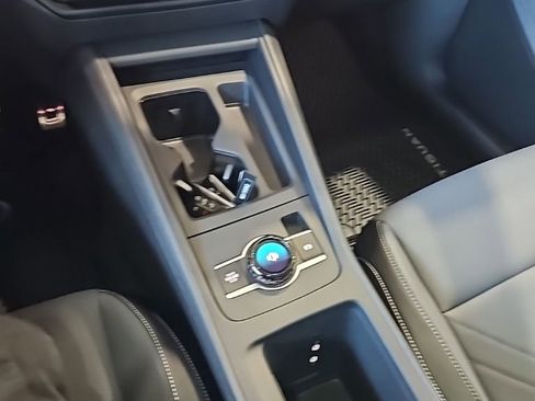 New 2026 Volkswagen Tiguan SE R-Line image 33