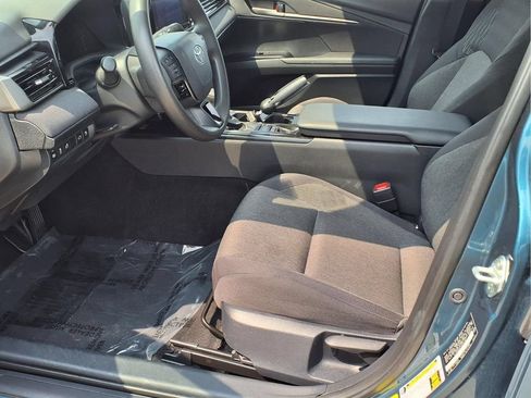 Used 2025 Toyota Camry LE FWD image 12