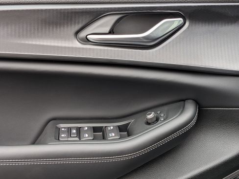 New 2025 Jeep Grand Cherokee Laredo w/ Luxury Tech Group I image 11