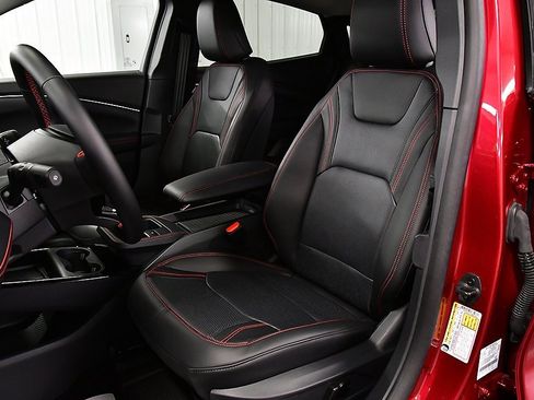 Used 2025 Ford Mustang Mach-E Premium w/ Sport Appearance Package image 27